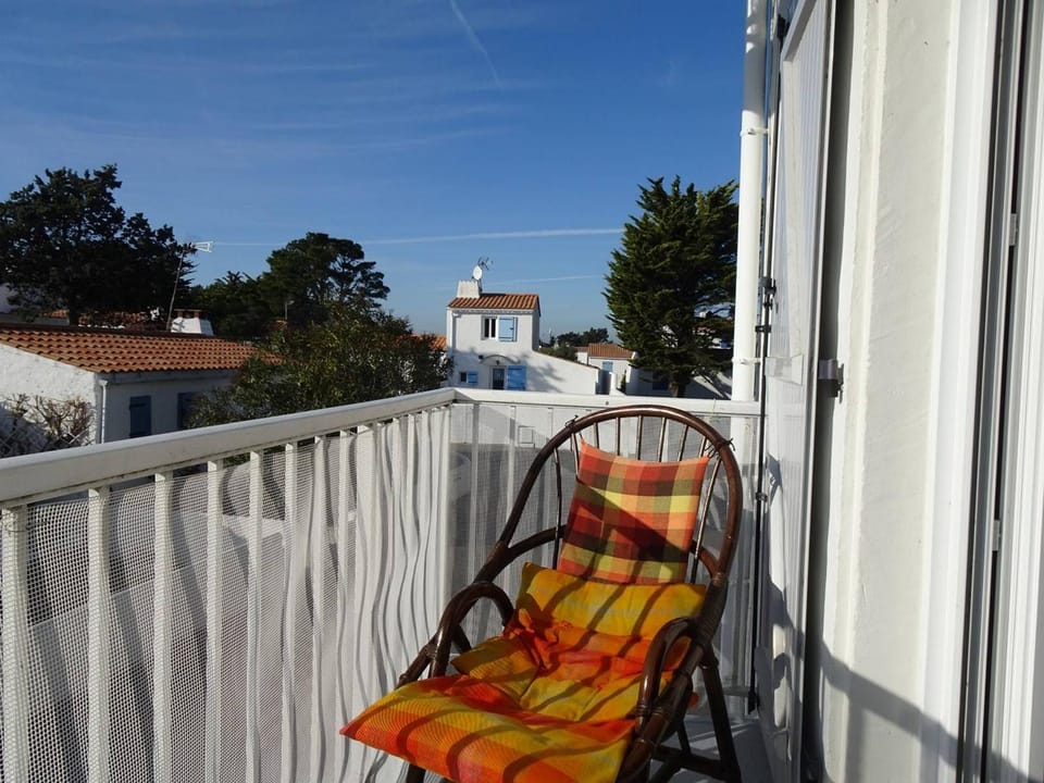 Appartement 3 pièces avec balcon, à 300m de la plage, La Guérinière - FR-1-224B-107 Apartment in Pays de la Loire