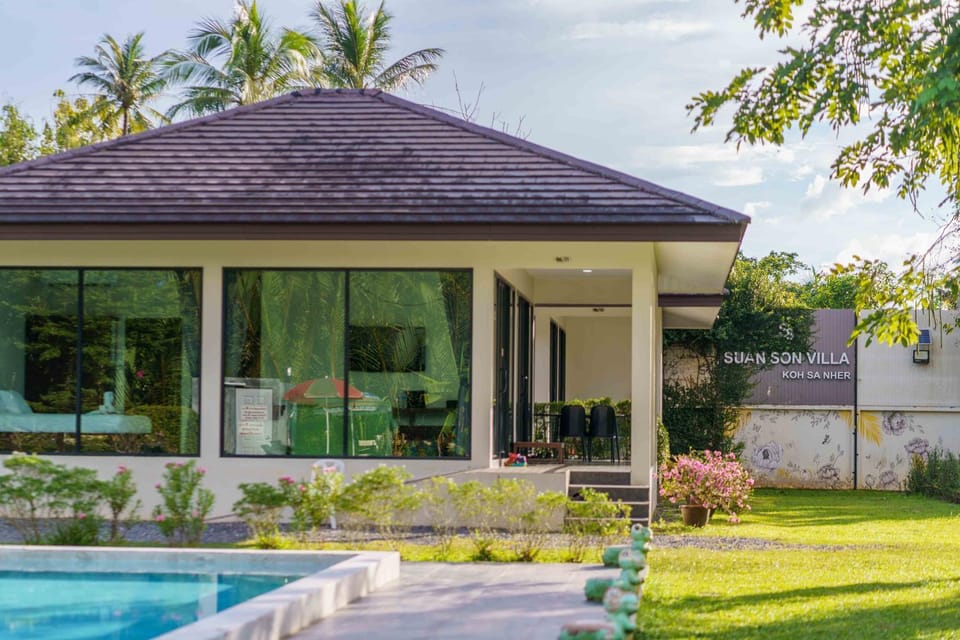 Property building, Spring, Garden, Garden view, Pool view, Swimming pool