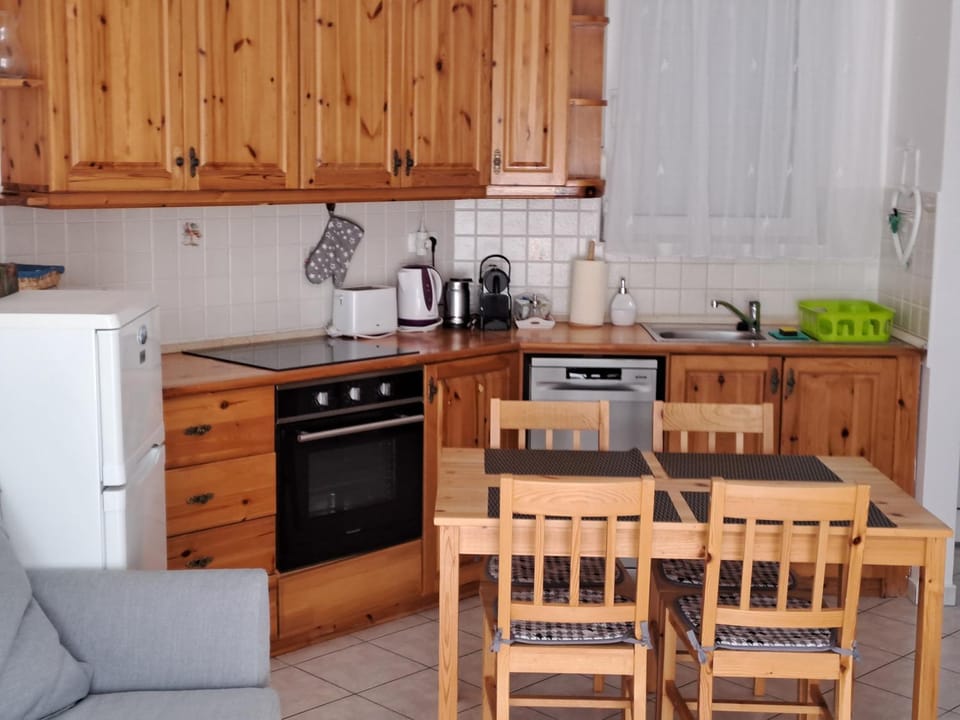 Plázs Apartman Balatonlelle Apartment in Hungary