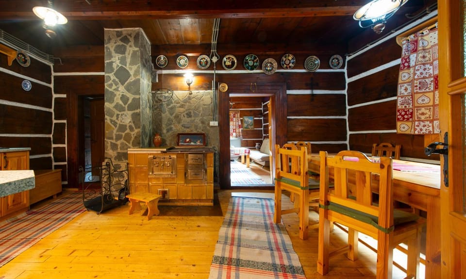 Living room, Seating area, kitchen