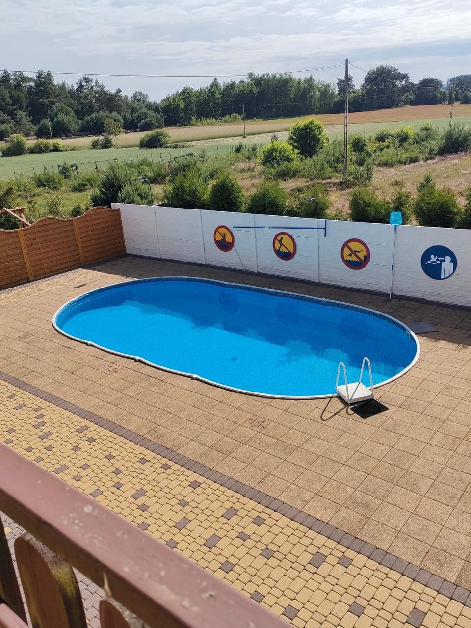 Pool view, Swimming pool, sunbed