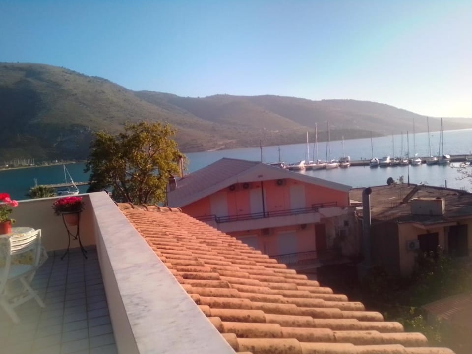 Balcony/Terrace, Mountain view, Sea view