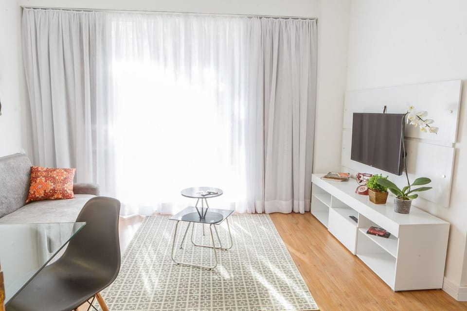 Communal lounge/ TV room, TV and multimedia, Seating area, Evening entertainment