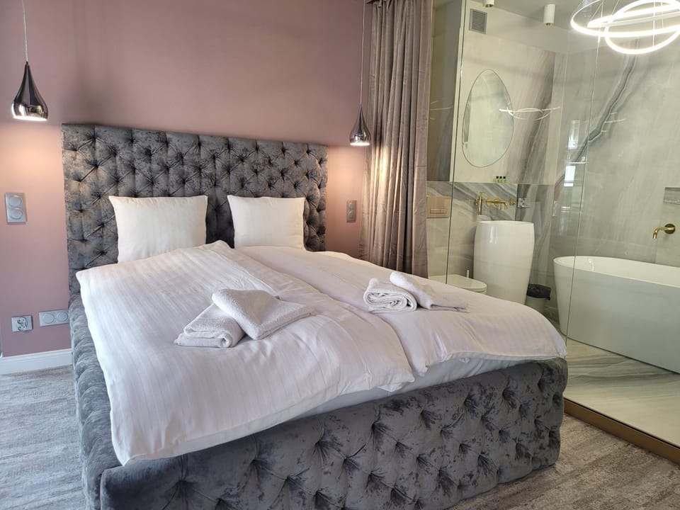 Piotrkowska.eu Apartament Romantica Apartment in Masovian Voivodeship