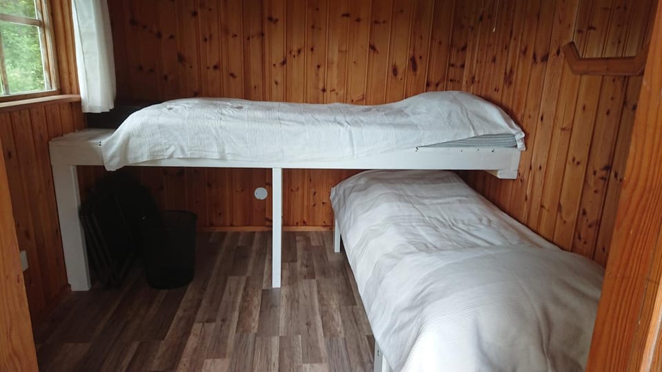 Liten enklare klimatsmart stuga i Roslagen Campground/ 
RV Resort in Uppsala County, Sweden