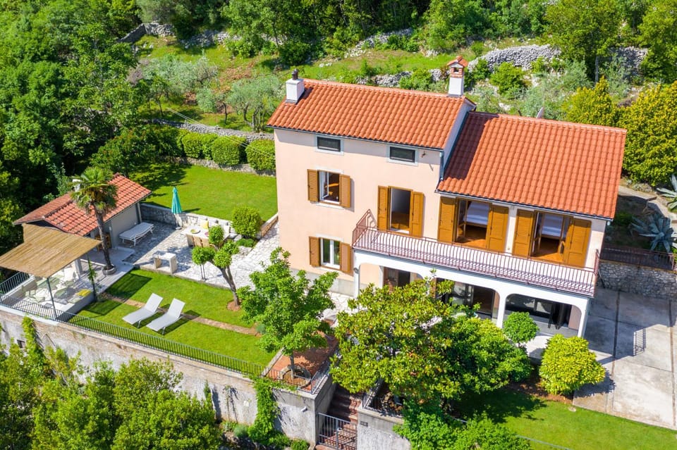 Garden, Balcony/Terrace, Garden view, Sea view