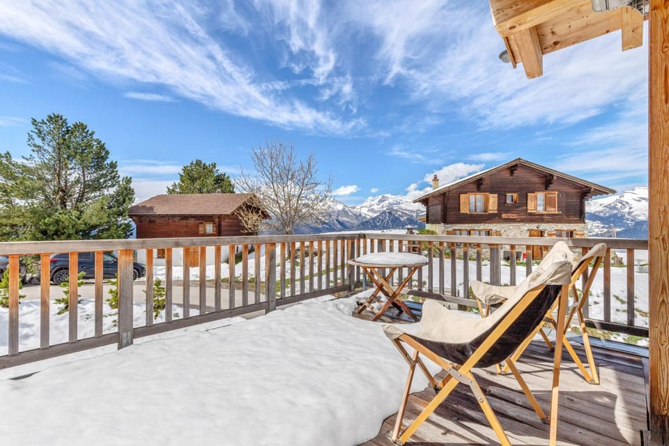 Natural landscape, Balcony/Terrace, Mountain view, sunbed