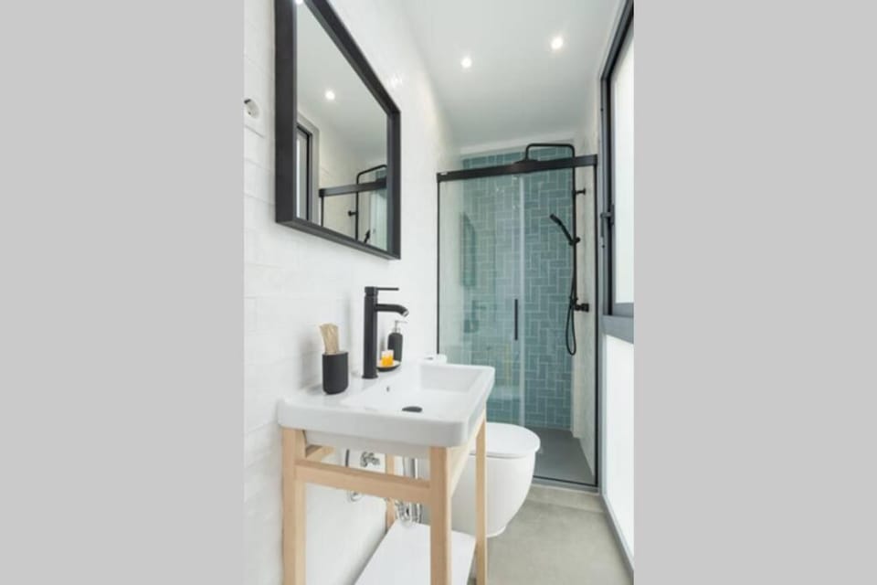 TGH/ Málaga center western style Apartment in Malaga