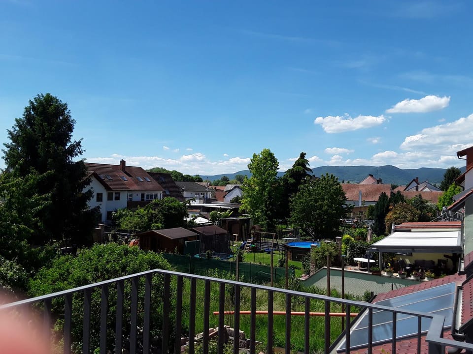 Balcony/Terrace, Mountain view