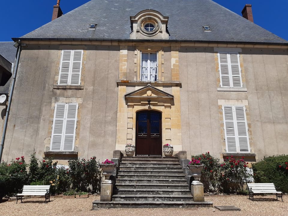 Property building, Facade/entrance