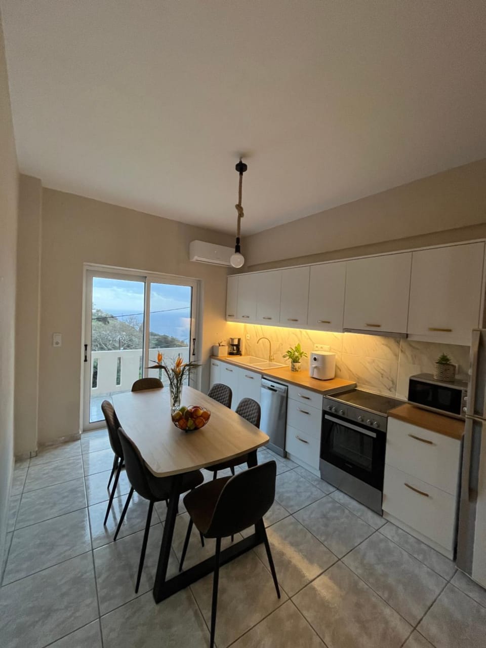 Dining area, Sea view, Sea view, dishwasher, oven, stove