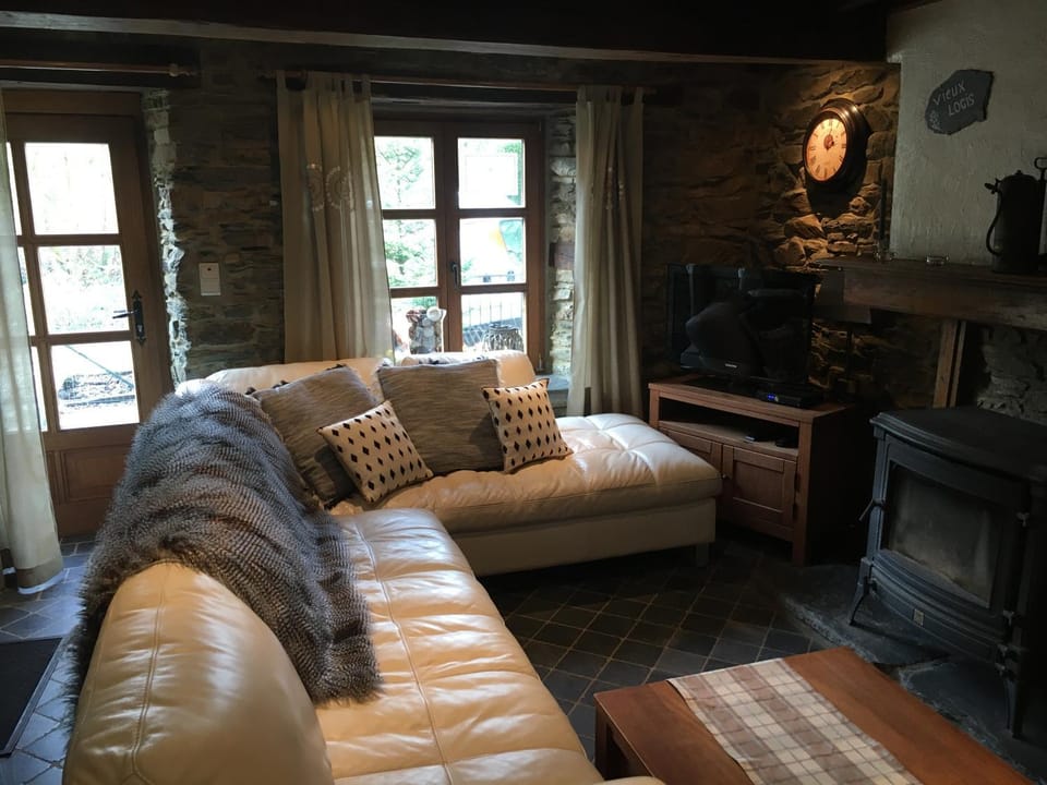 Property building, Seating area