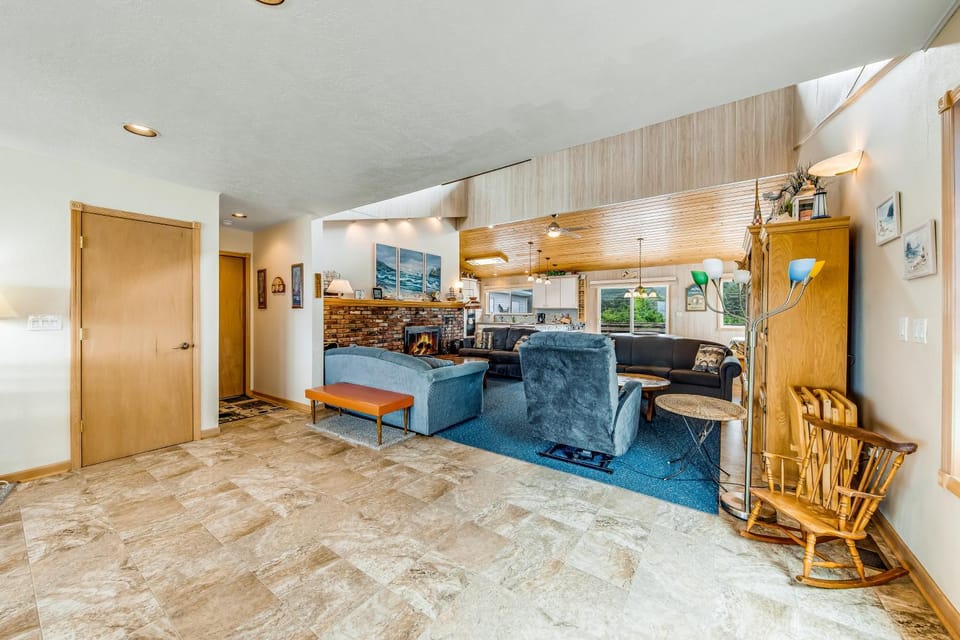 Beachtown Bliss House in Rockaway Beach