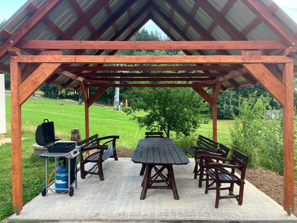 BBQ facilities, Garden