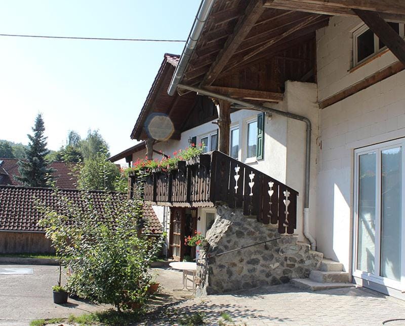 Patio, Facade/entrance