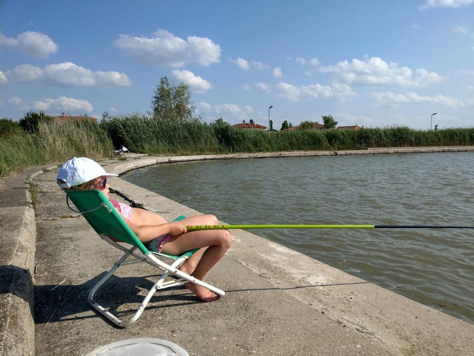 Fishing, Beach