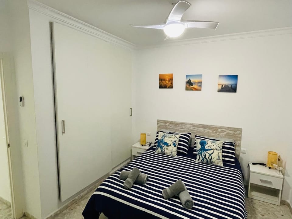 Bed, Photo of the whole room, Bedroom, soundproof, wardrobe
