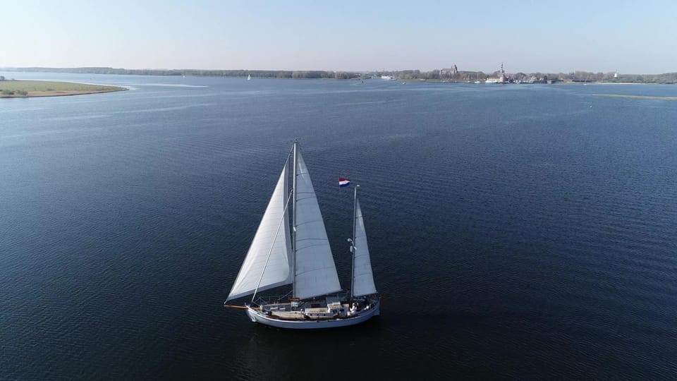 Natural landscape, Activities, Sea view, Area and facilities, Sports