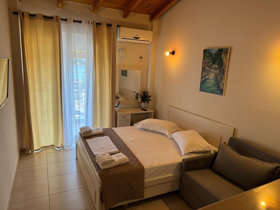 George Hotel Rooms&Suites Hotel in Vlorë County, Albania