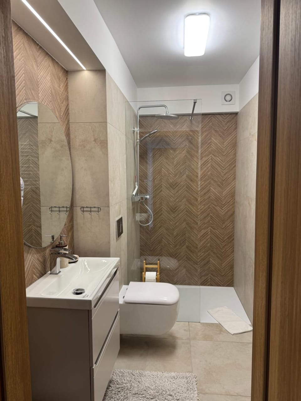 Shower, Bathroom