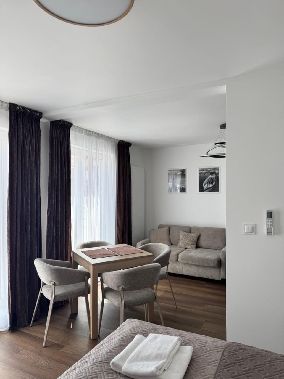 Photo of the whole room, Seating area, Dining area