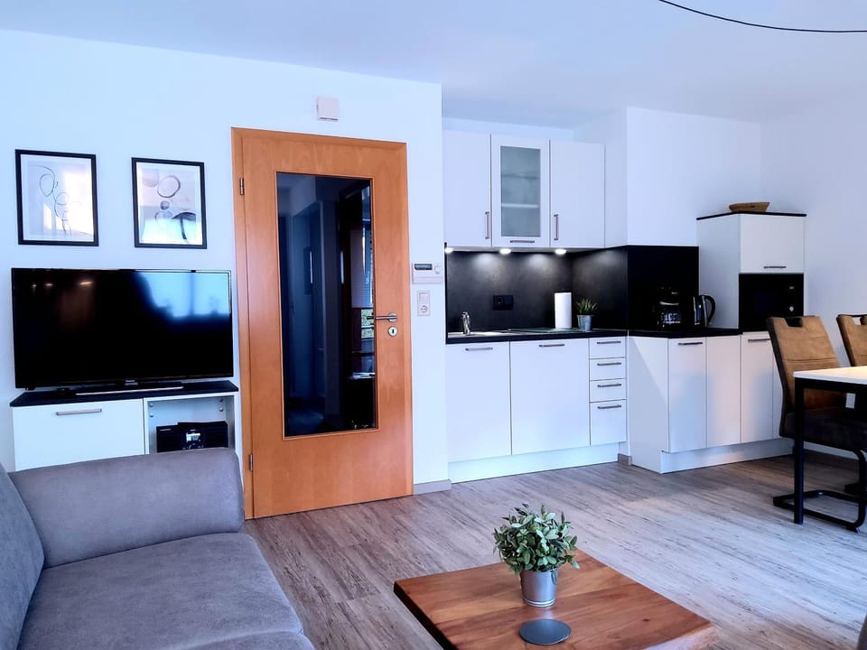 TV and multimedia, Kitchen or kitchenette