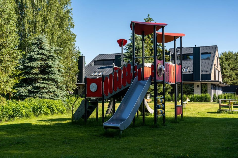 Day, Children play ground