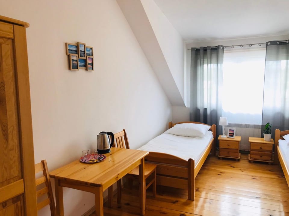 Bed, Coffee/tea facilities, Photo of the whole room, Bedroom