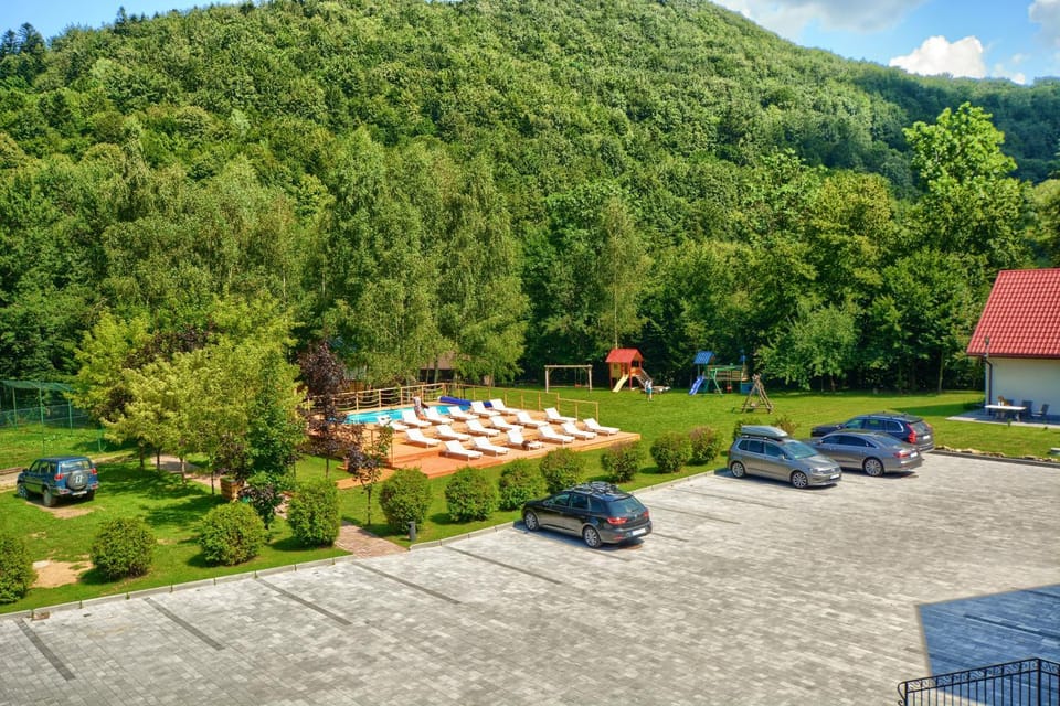 APARTAMENTY SPA & RESORT BUKOWIEC Bed and Breakfast in Slovakia