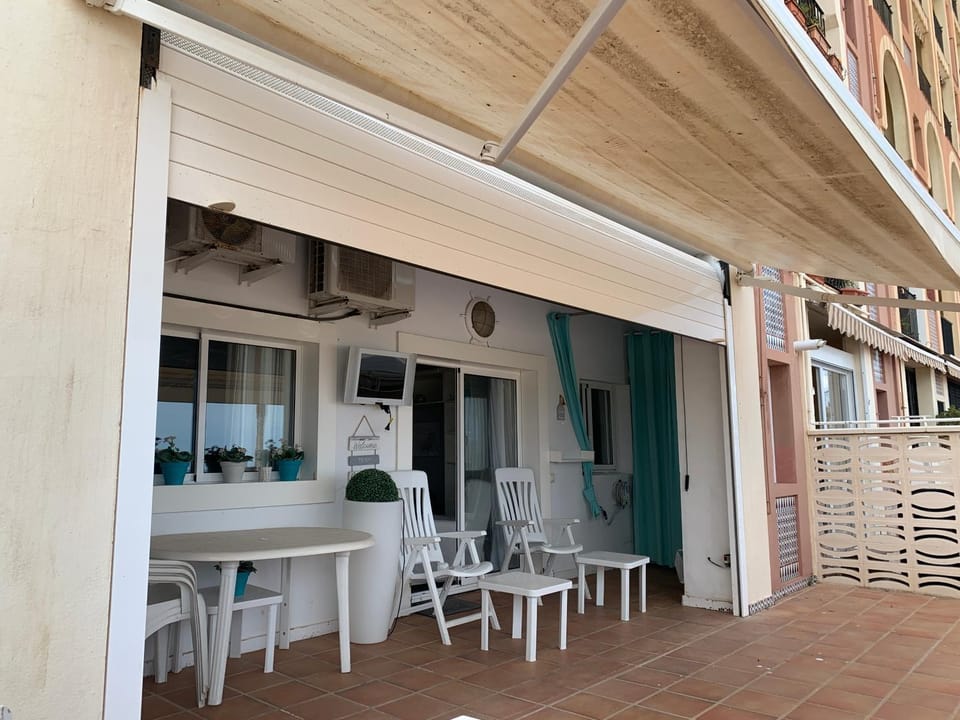 Apartamento primera línea de playa Apartment in Valencian Community