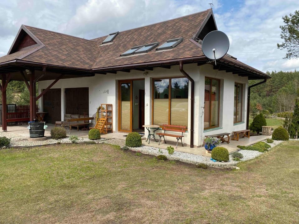 Property building, Facade/entrance, Garden