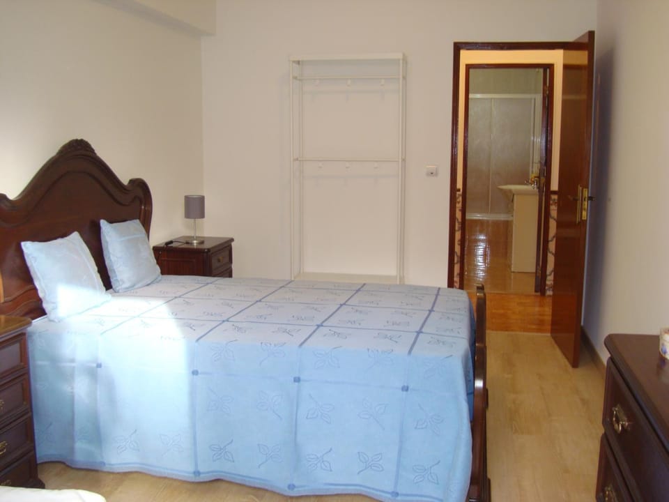 2Bed 15km Lisbon - Wifi, Ac, Parking Apartment in Lisbon District