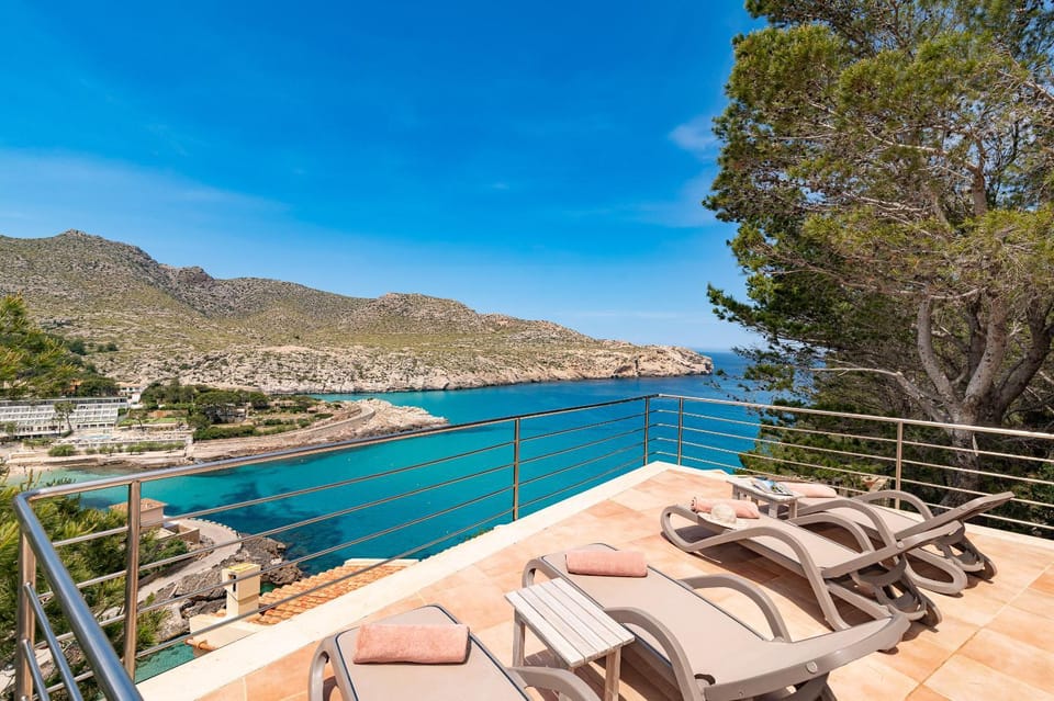 Sea view, Swimming pool
