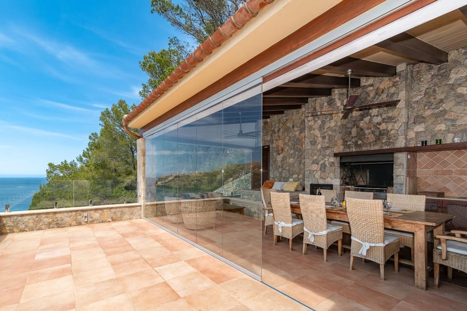 BBQ facilities, Balcony/Terrace, Dining area