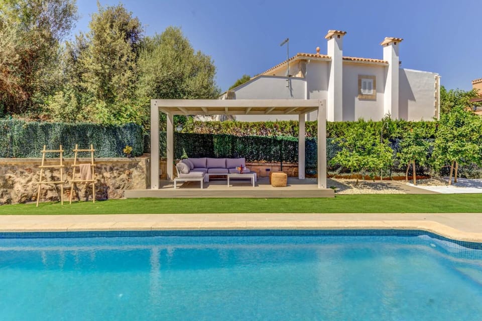 Seating area, Swimming pool