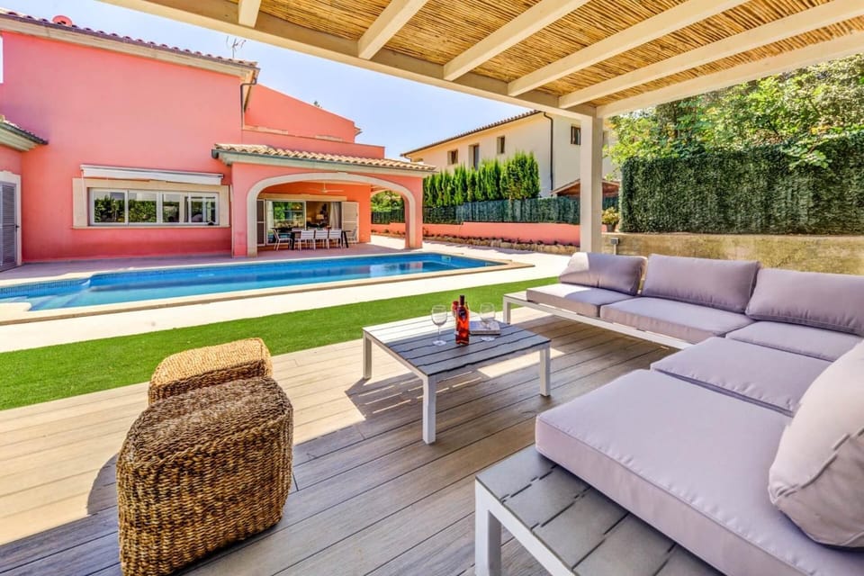 Balcony/Terrace, Seating area, Pool view, Swimming pool