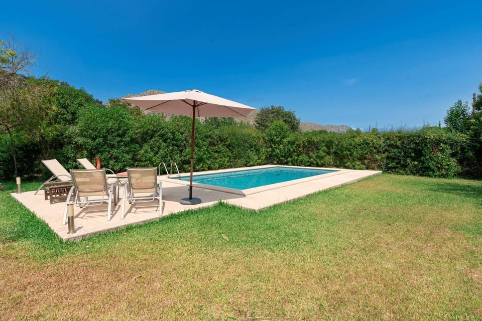Natural landscape, Balcony/Terrace, Swimming pool, sunbed