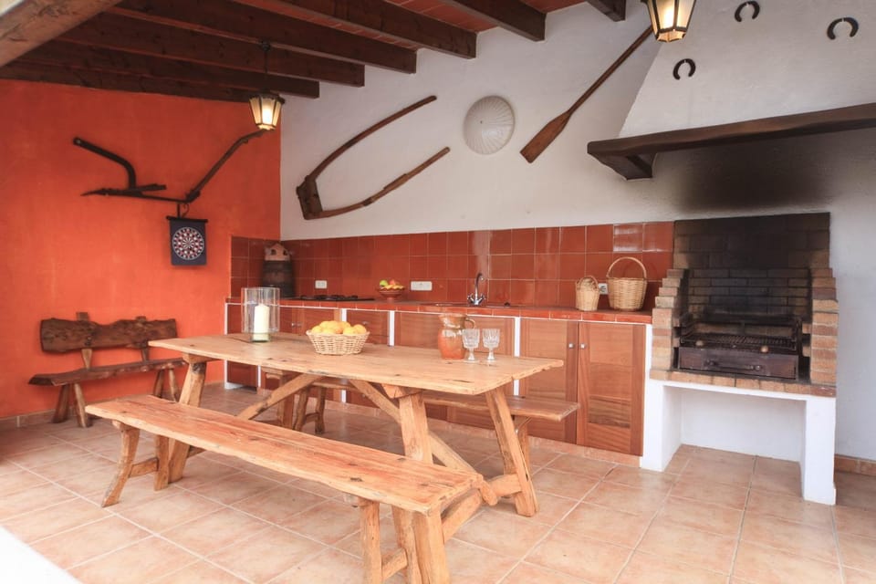 BBQ facilities, Kitchen or kitchenette, Dining area