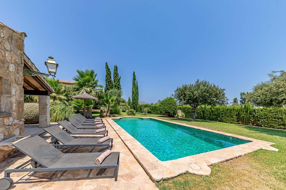 Natural landscape, Garden, Garden view, Pool view, Swimming pool, sunbed