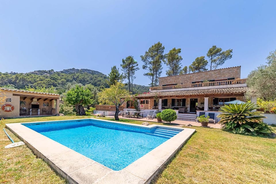 Property building, Garden, Garden view, Mountain view, Pool view, Swimming pool, sunbed
