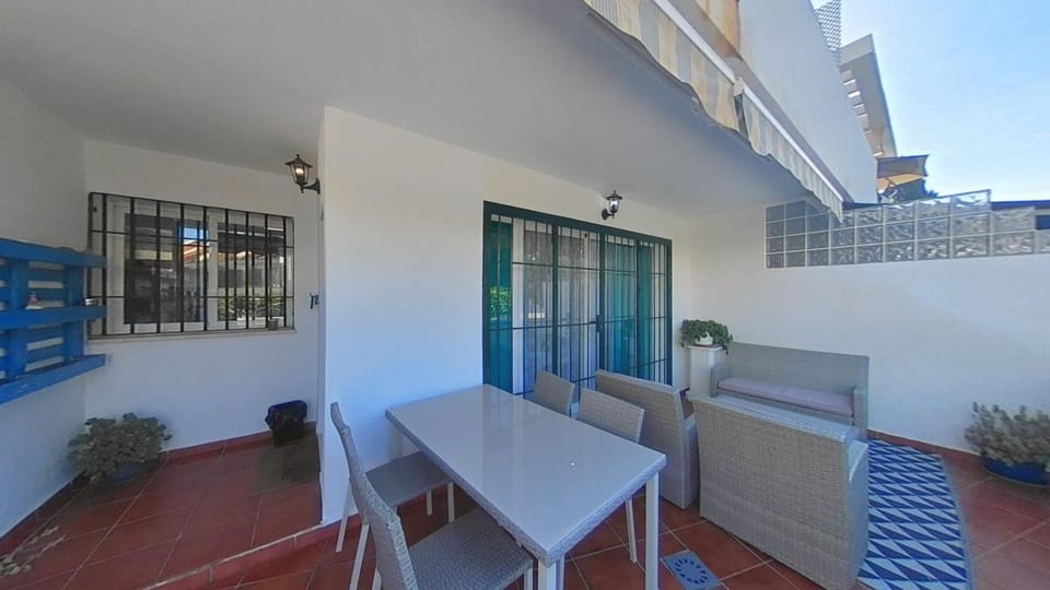 Off site, Balcony/Terrace