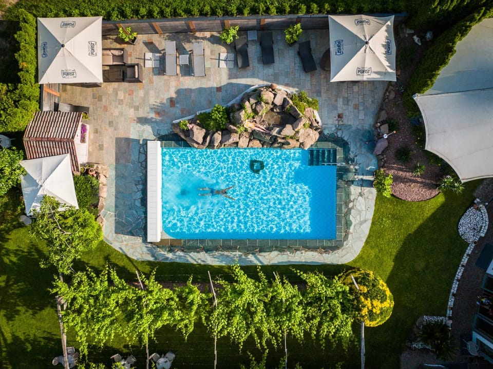 Pool view, Swimming pool