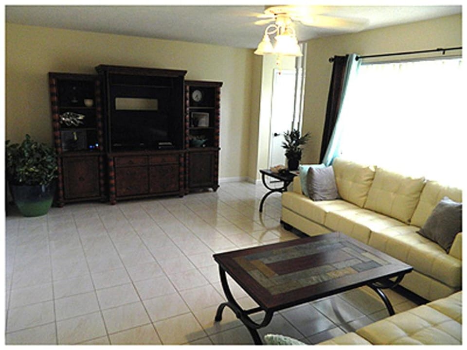 Mango Marco House in Marco Island