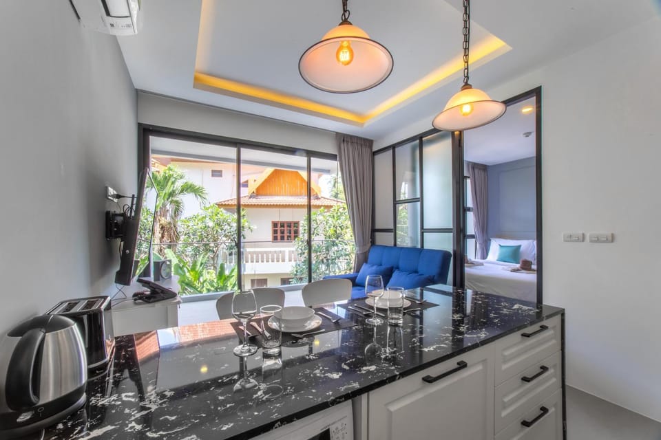 Kitchen or kitchenette