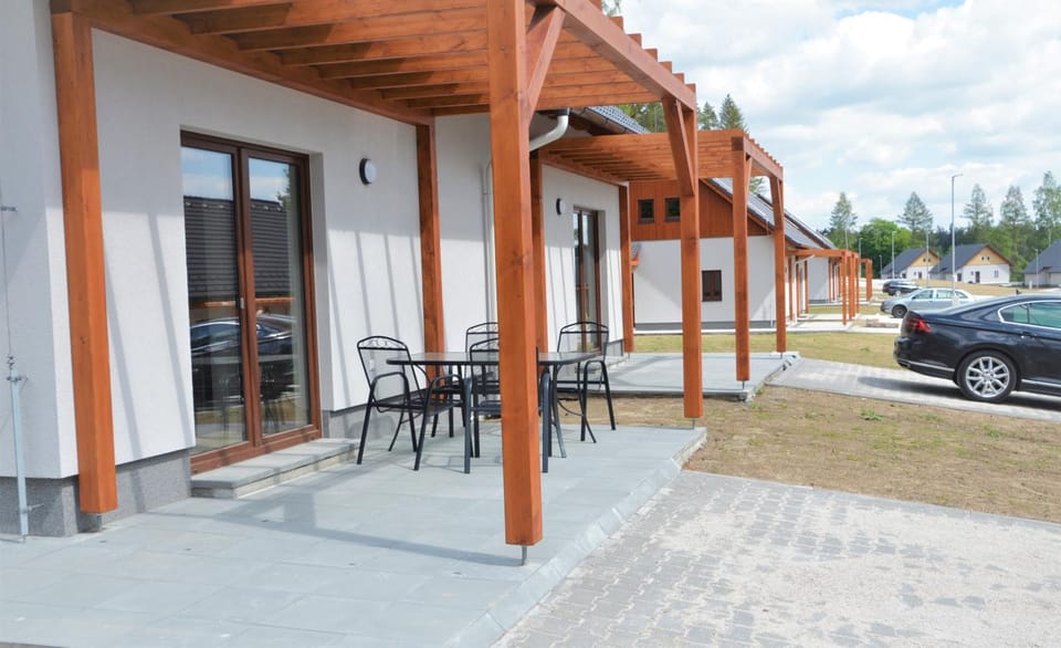 Facade/entrance, Balcony/Terrace
