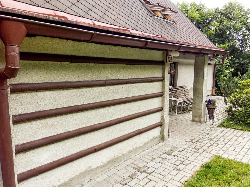 Chaloupka Žďárky House in Lower Silesian Voivodeship