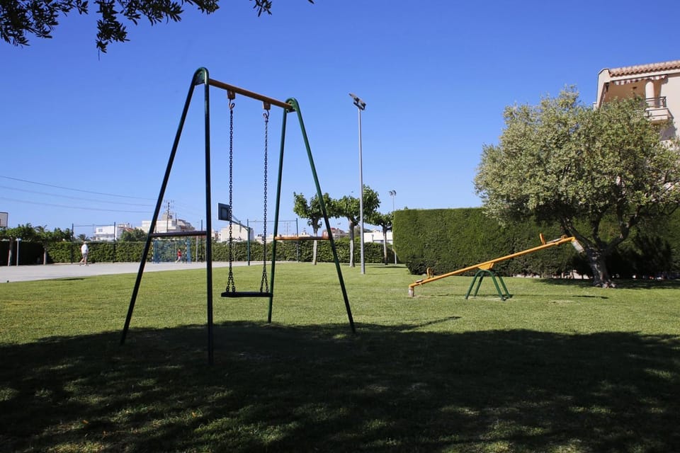 AT039 Comunidad con 2 piscinas, a 5 min a pie de la playa Apartment in Torredembarra