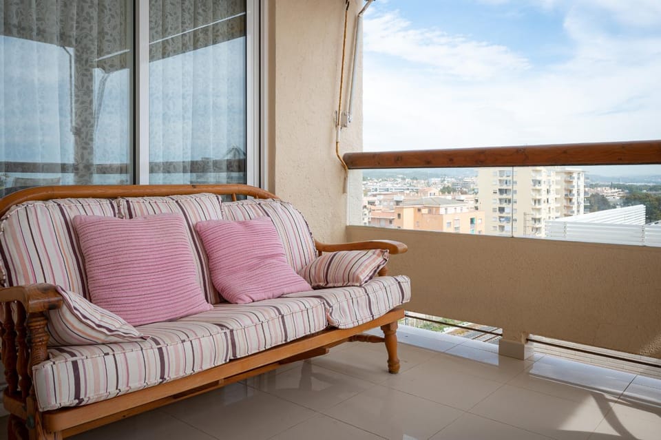 AT100 Apartamento alto con las vistas del mar Apartment in Torredembarra
