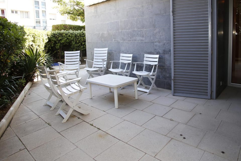 AT117 Planta baja con piscina, airco y a unos pasos de la playa Apartment in Torredembarra