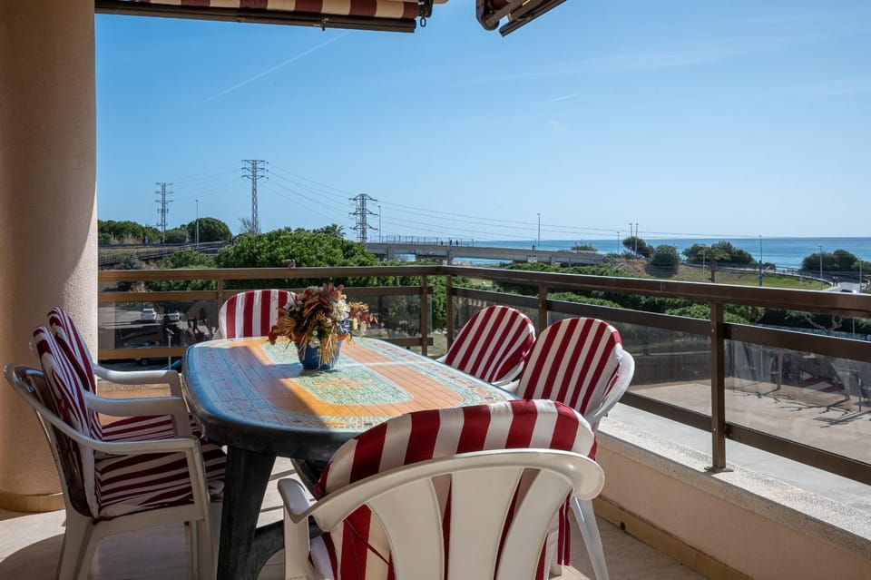 AT126 Con piscina y aire acondicionado, 5 min de la playa Apartment in Torredembarra